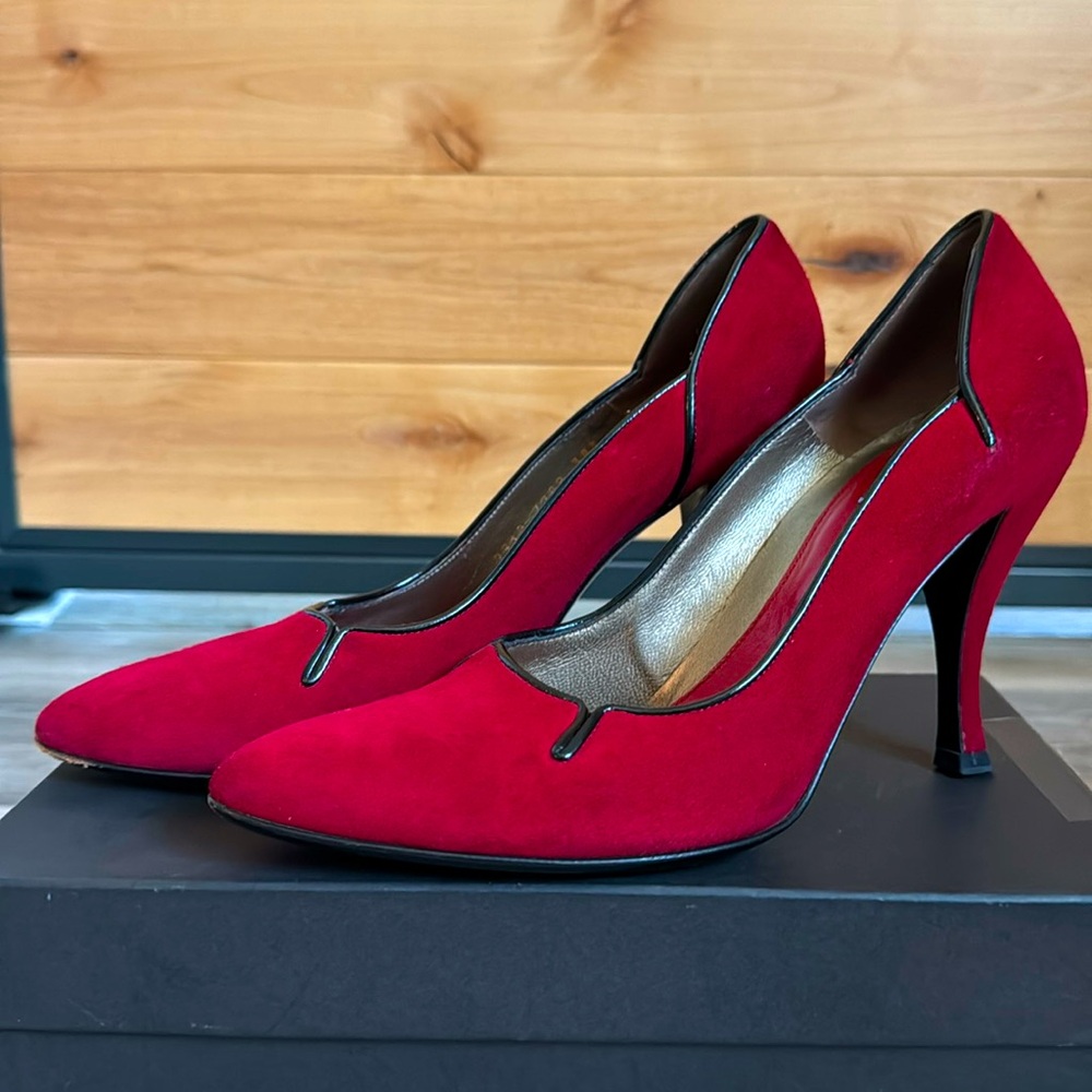 SERGIO ROSSI Red Suede Pumps 38 1/2 EU  or  8M US
